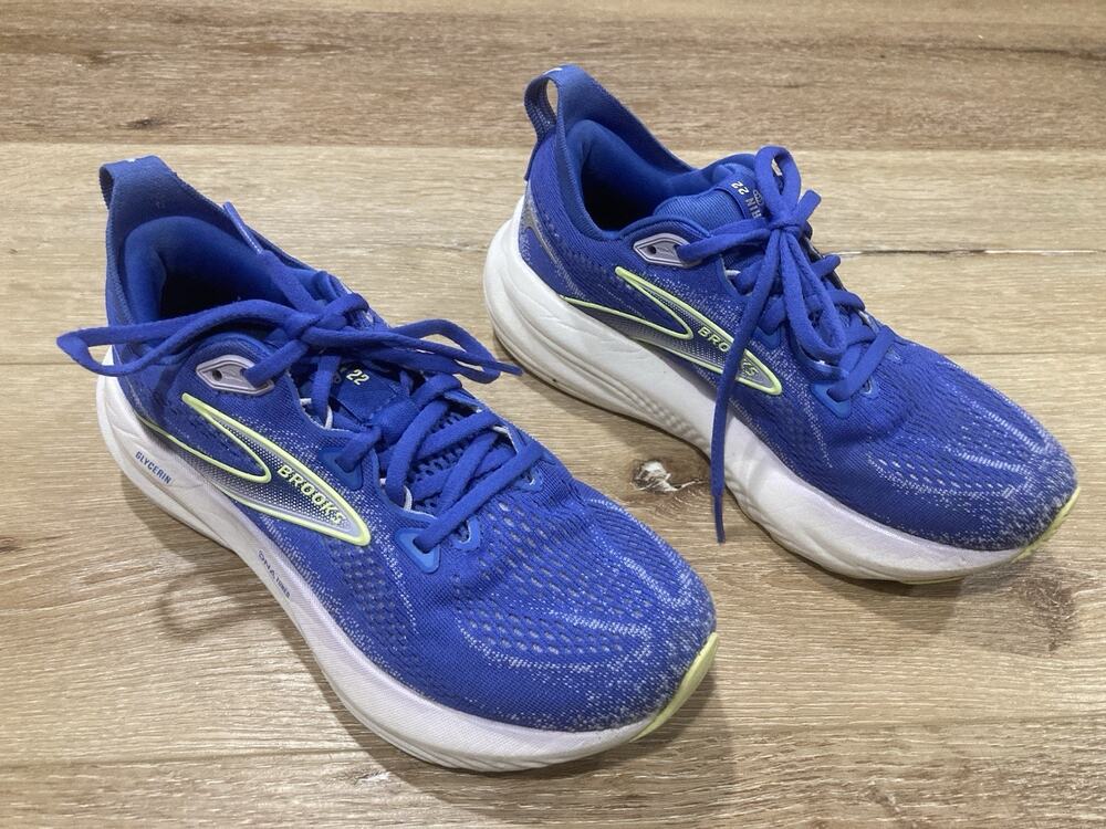 Brooks Glycerin 22, Amparo Blue/Hyper Iris/Yellow Woman’s Med B US 6 R Running